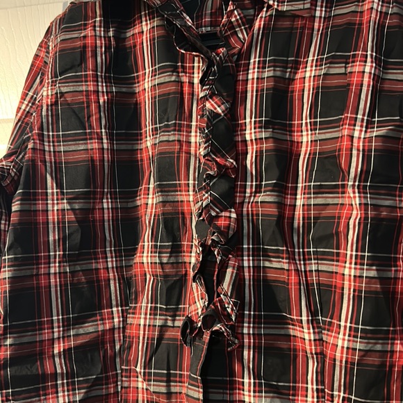 28. PTP 18 Talbots Plaid Top - Ruffles And Fancy Buttons - Picture 2 of 3